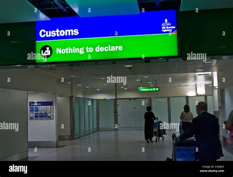 what is green chanel at airportpakistan|Green channel passengers asked to cooperate with customs.